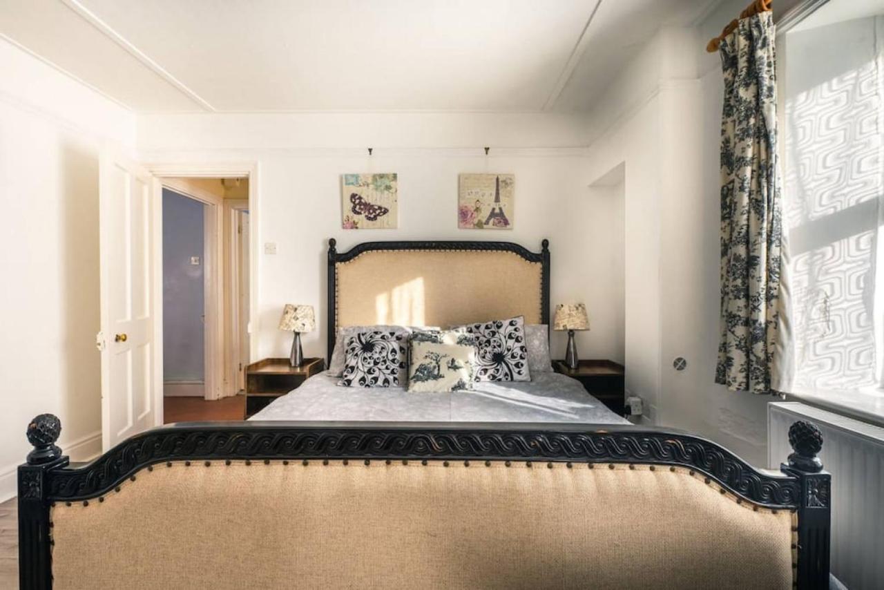 Cosy Welsh Cottage In St Davids Centre With Garden Экстерьер фото