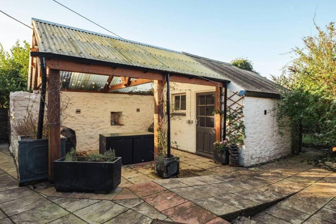Cosy Welsh Cottage In St Davids Centre With Garden Экстерьер фото